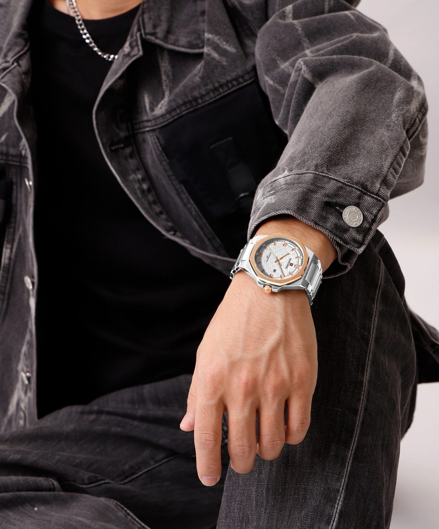 NAVIFORCE 9238 Elegant Stainless Steel Men's Watch-Silver Rose