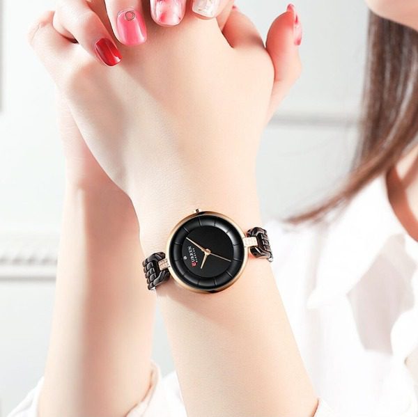Curren 9052 Quartz Stainless Steel Watch for Women – Black