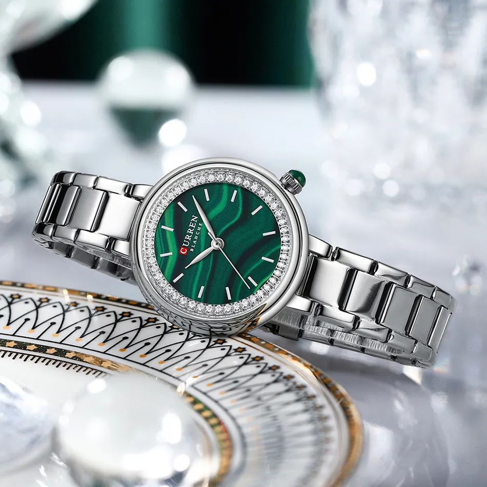 Curren 9089 Trendy Quartz Movement Wristwatch for Women - Silver & Green